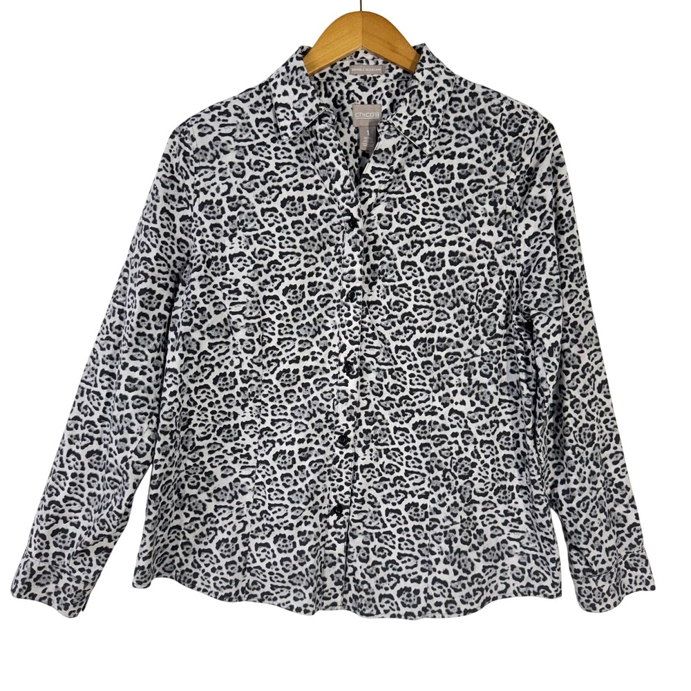 Chico's Button Down Women 1 Gray Leopard Print Wrinkle Resistant Cotton Blouse